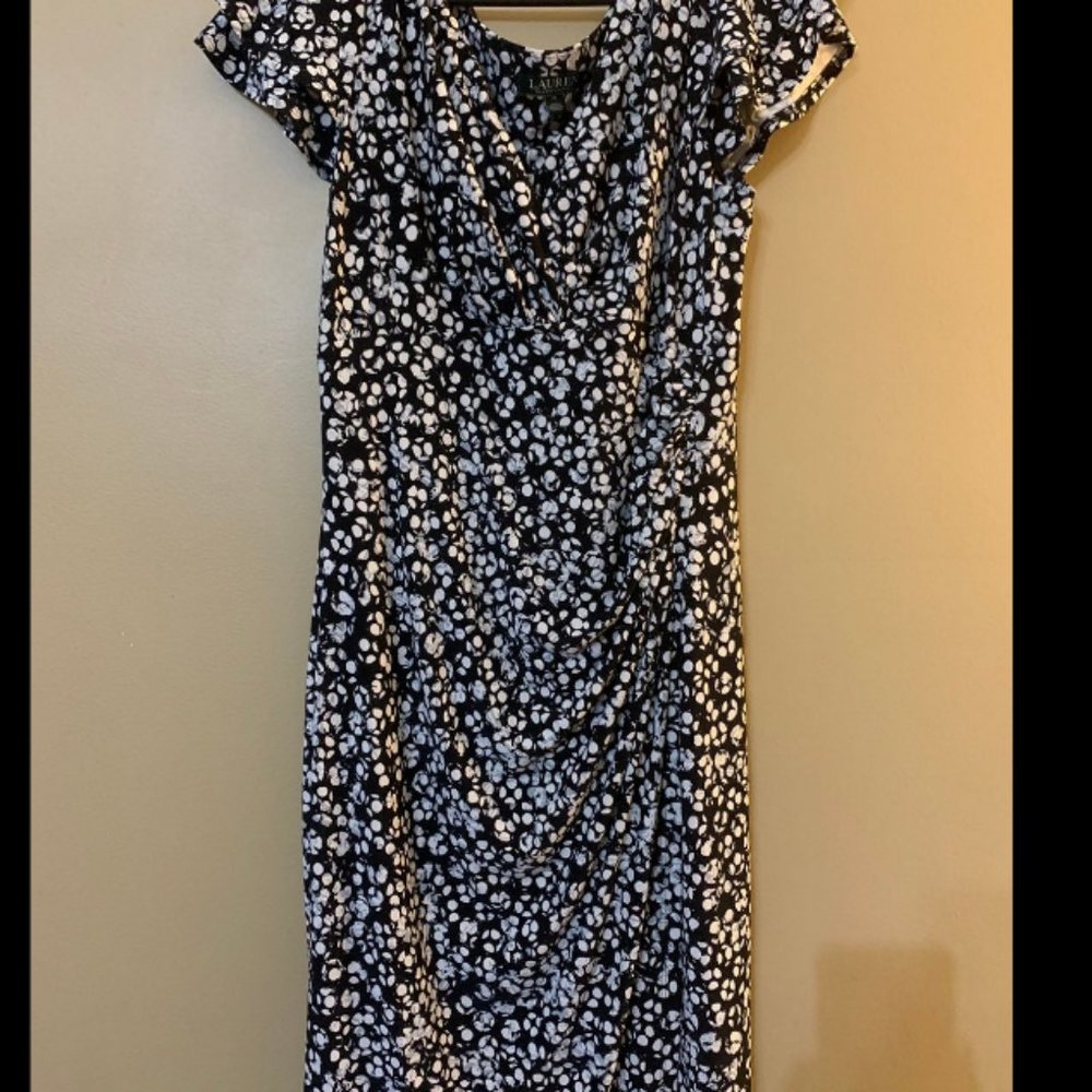 Lauren Ralph Lauren Knee Length Dress